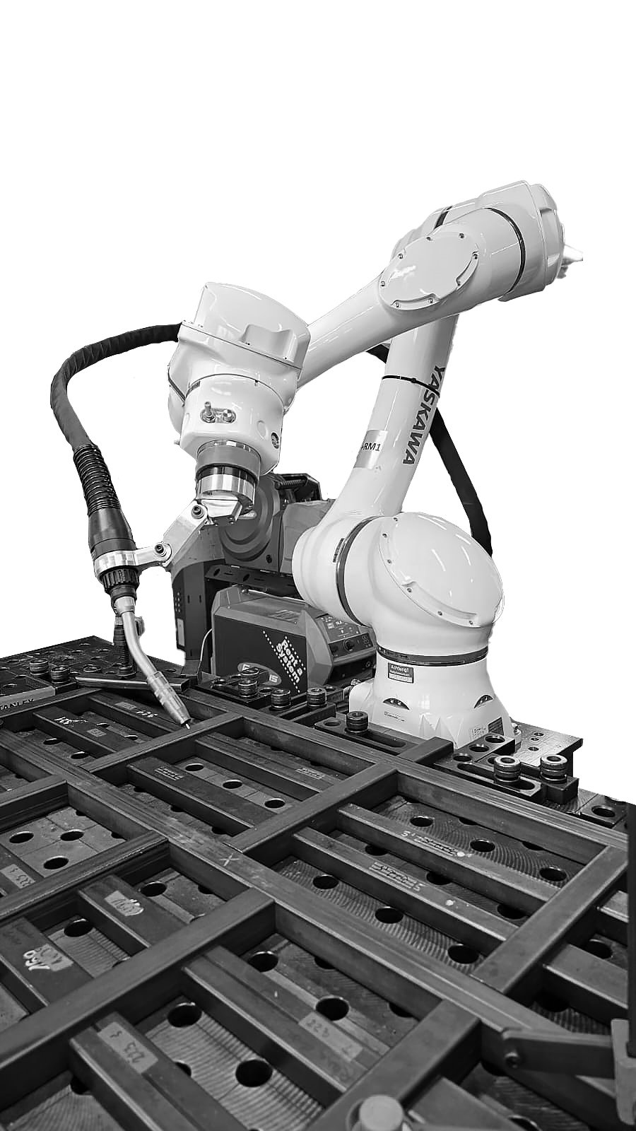 Robot spawalniczy Yaskawa przy stanowisku roboczym